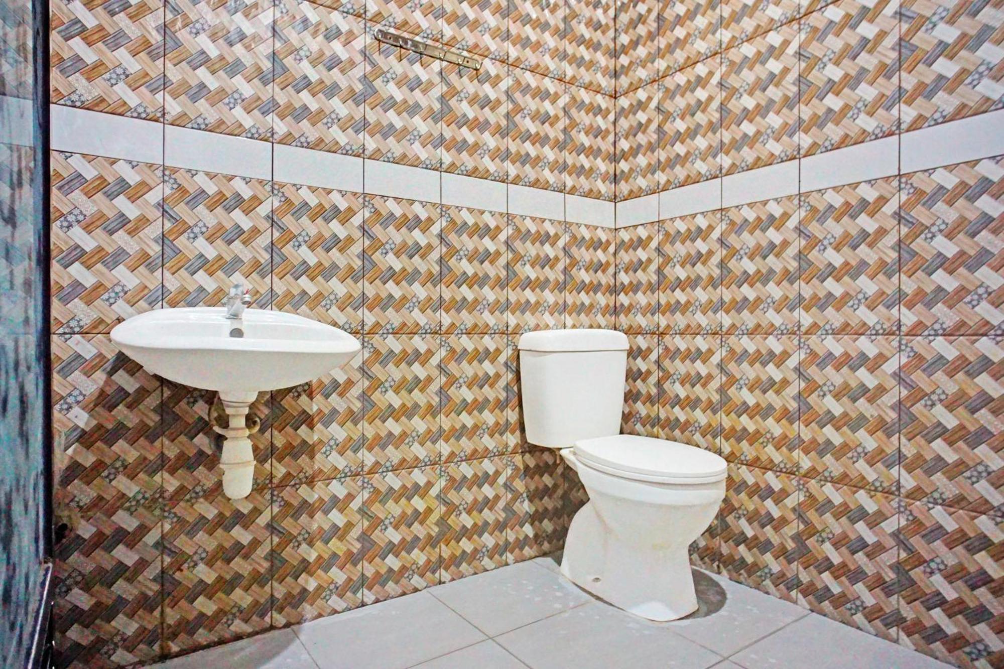 Hotel O Asyaffirah Near Masjid Raya Al Mashun Sm Raja Medan Exteriér fotografie